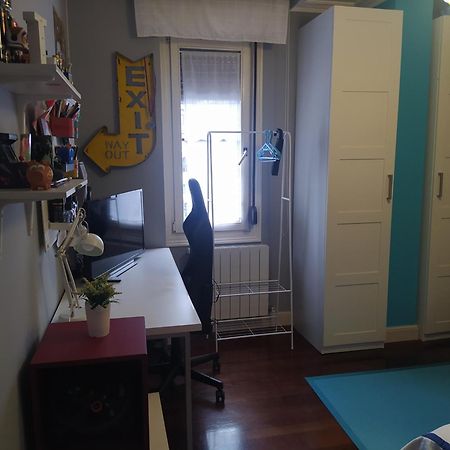 Apartament Nuestro Refugio - Casco Viejo Con Wifi Y Parking Gratuito- Bilbao Zewnętrze zdjęcie