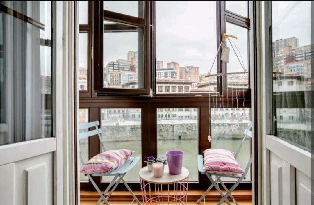 Apartament Nuestro Refugio - Casco Viejo Con Wifi Y Parking Gratuito- Bilbao Zewnętrze zdjęcie