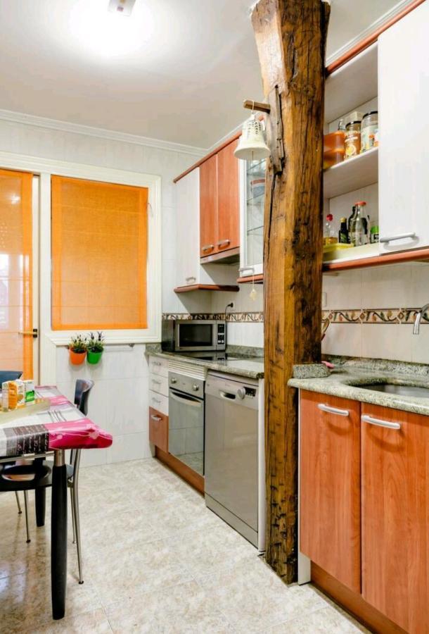 Apartament Nuestro Refugio - Casco Viejo Con Wifi Y Parking Gratuito- Bilbao Zewnętrze zdjęcie