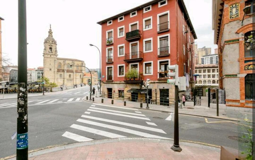 Apartament Nuestro Refugio - Casco Viejo Con Wifi Y Parking Gratuito- Bilbao Zewnętrze zdjęcie