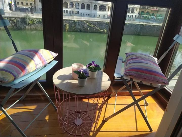 Apartament Nuestro Refugio - Casco Viejo Con Wifi Y Parking Gratuito- Bilbao Zewnętrze zdjęcie